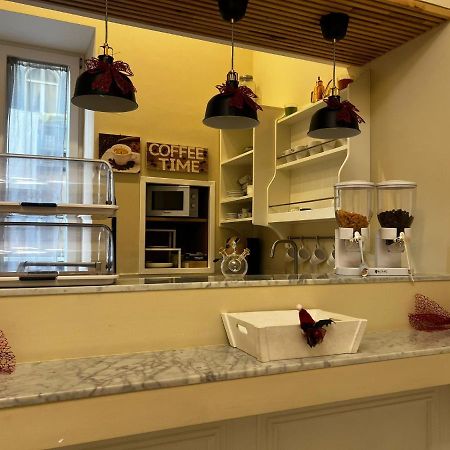 Victoria Hotel B&B 那不勒斯 外观 照片